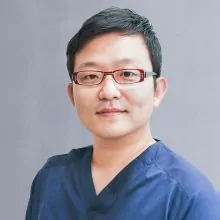検査主任 高田 雄介